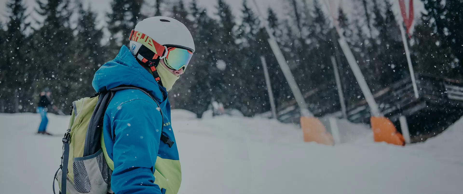 Kh&aacute;m ph&aacute; ngo&agrave;i trời v&agrave; huấn luyện qu&acirc;n sự