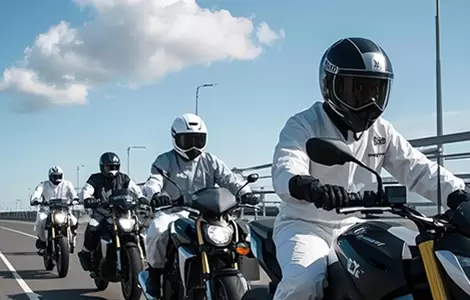 Tai nghe Bluetooth d&agrave;nh cho mũ bảo hiểm trượt tuyết c&oacute; phải l&agrave; sự n&acirc;ng cấp tối ưu cho c&aacute;c m&ocirc;n thể thao m&ugrave;a đ&ocirc;ng? Kh&aacute;m ph&aacute; l&yacute; do tại sao OHMIEX c&oacute; thể l&agrave; lựa chọn tốt nhất của bạn.