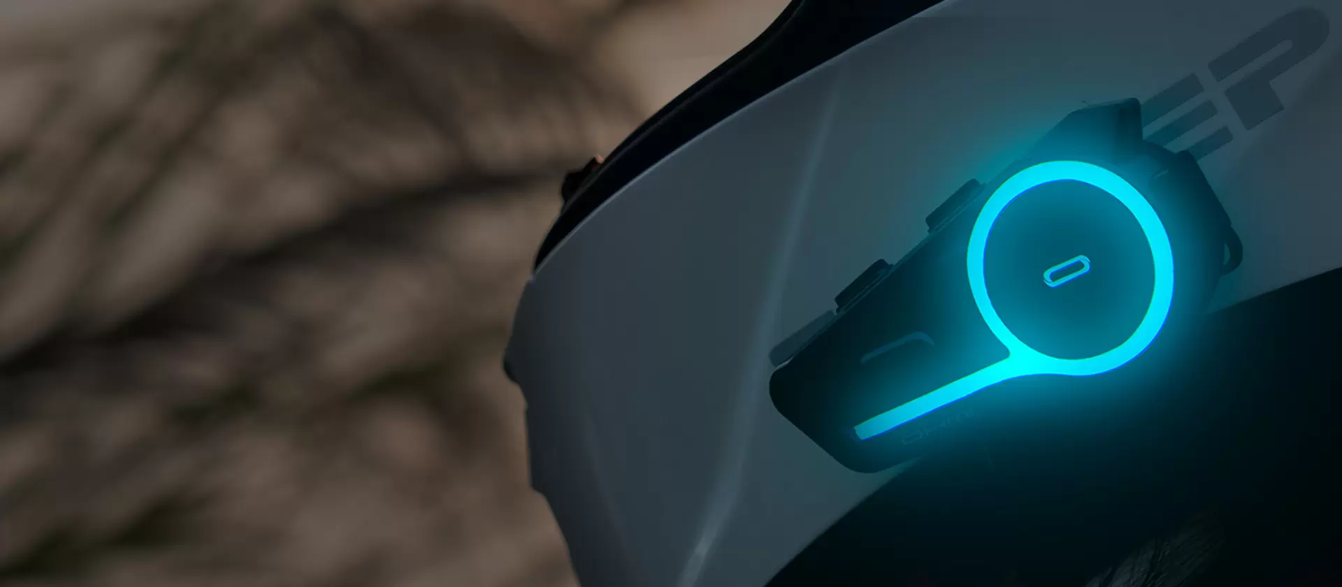 Tai nghe Bluetooth th&ocirc;ng minh d&agrave;nh cho mũ bảo hiểm